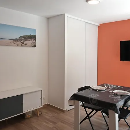 Le Muguet - 300m De La *